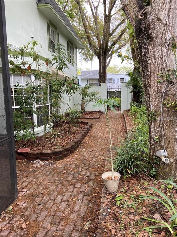 Photo - 14405 Burgundy Square