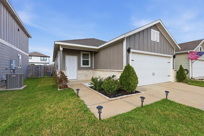 Photo - 24042 Hay Needle Ln