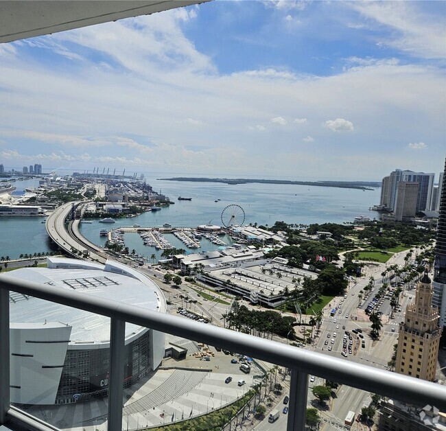 Building Photo - 888 Biscayne Blvd Unit 4001 Rental