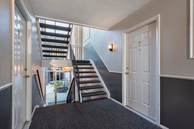 River Ridge Apartments