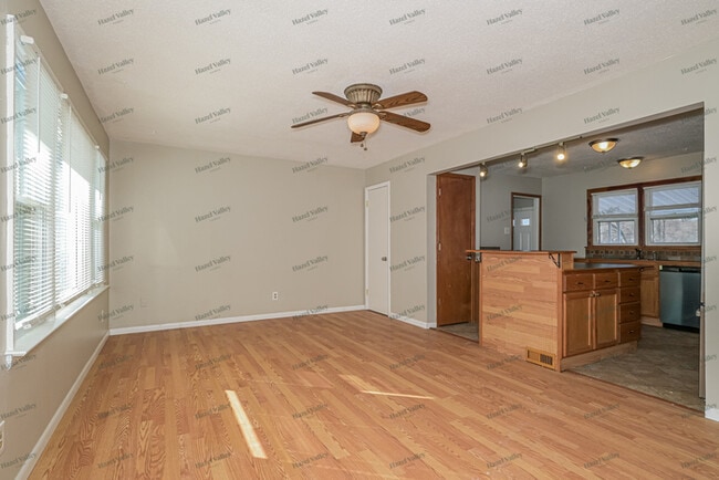 Photo - 3607 Dixie Dr