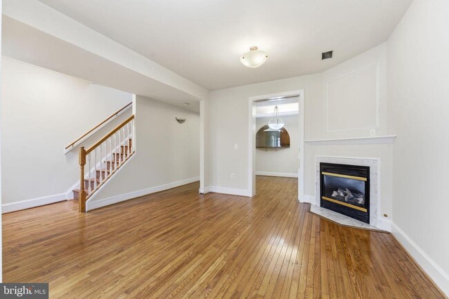 Photo - 1362 Irving St NW