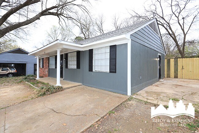 Photo - 4227 Kenosha Rd