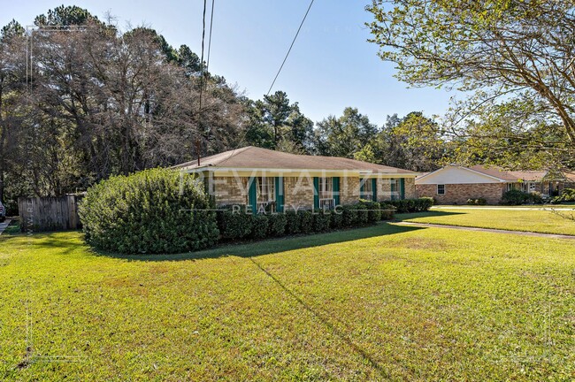 Photo - Charming 3 Bed 2 Ba Home Close to Saraland