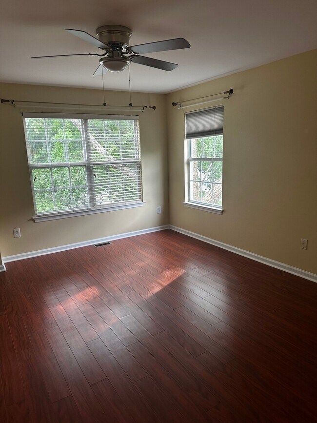 Photo - 1311 Blossom Cir