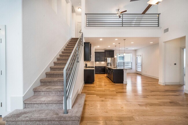 Photo - 1408 Casa Dr Townhome