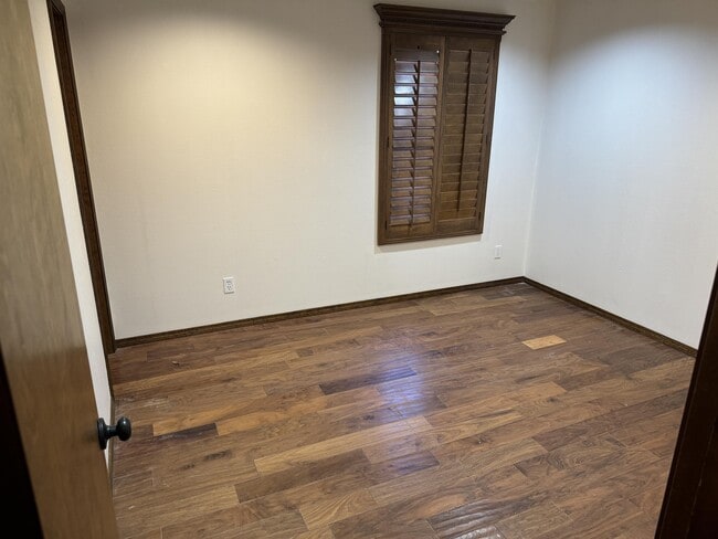 Photo - 3703 Bandolina Ave