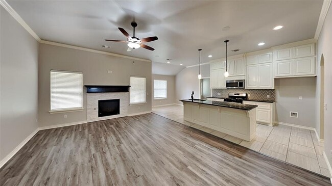 Photo - 4201 SE 38th St