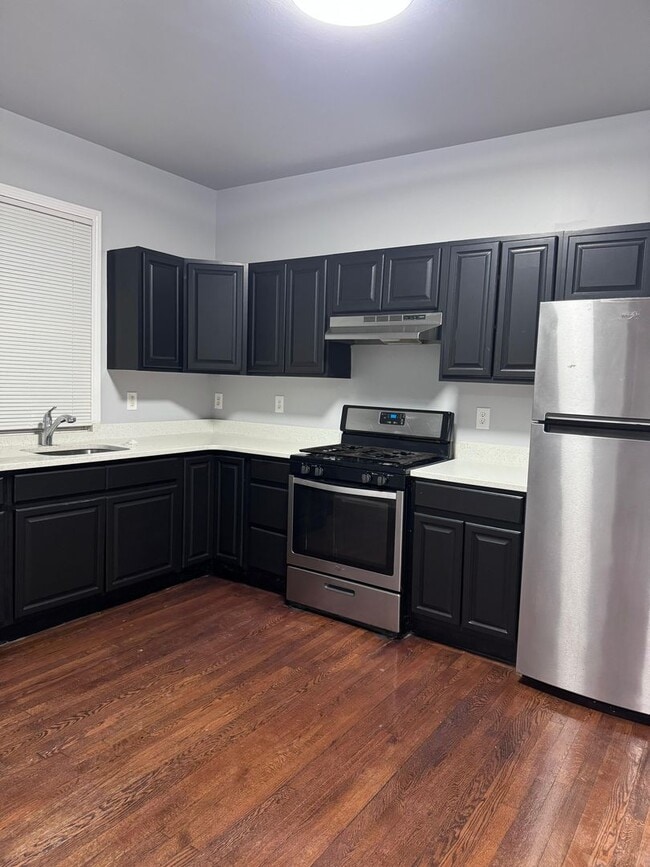 Building Photo - 85 Ward St Unit 2nd