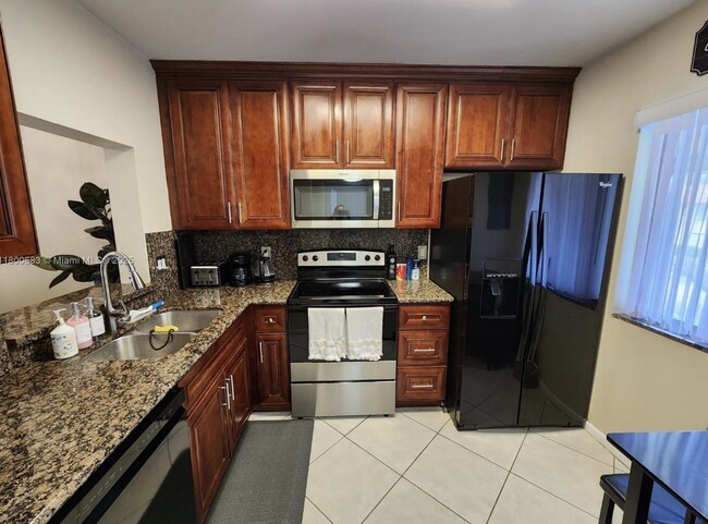 Photo - 21951 Soundview Ter Condo Unit 1