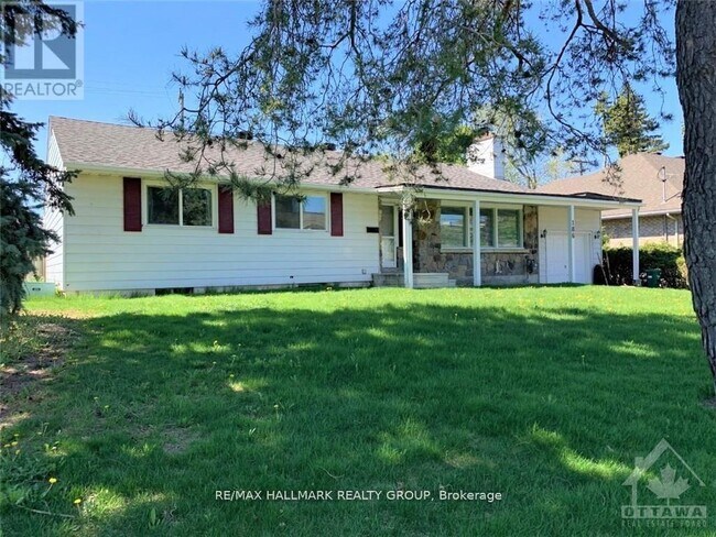 Photo - 186 Balmoral Pl