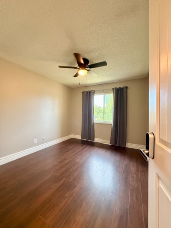 Building Photo - 1601 27th Ave Rental