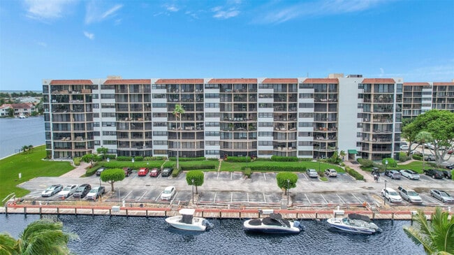 Photo - 899 Jeffery St Unit 109