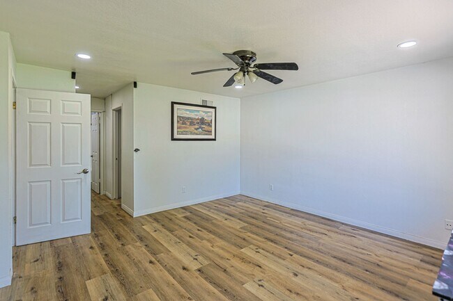 3440 W Park Balboa Ave
