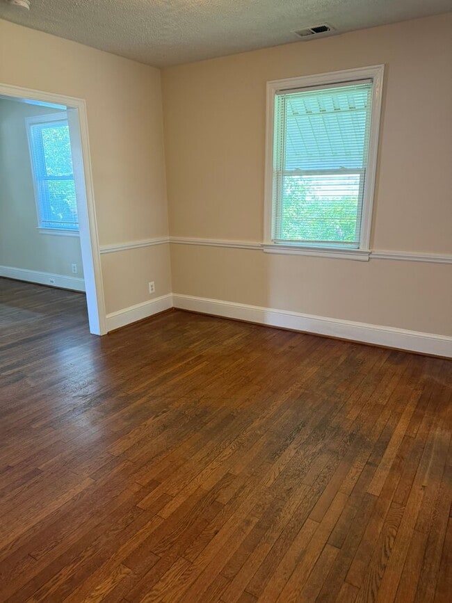 Photo - Spacious home close to METRO, Uof MD, etc.
