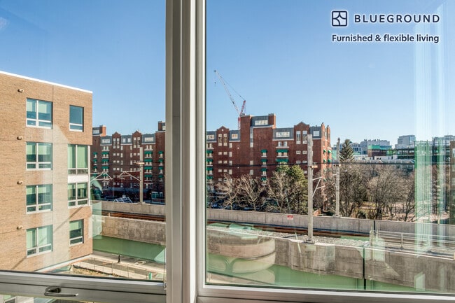 Photo - 5 Glassworks Ave Unidad FL5-ID584