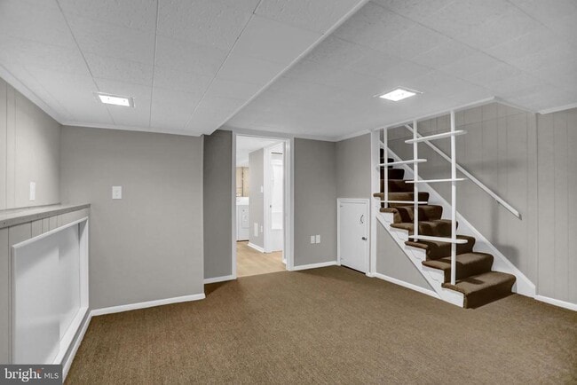 Photo - 2857 Plainfield Rd