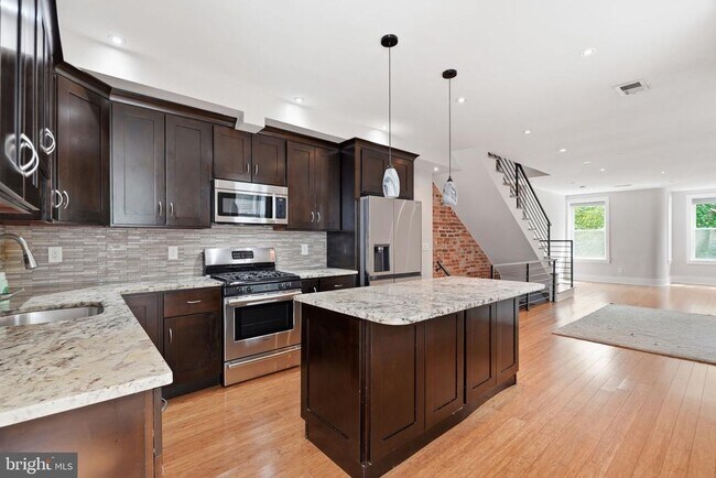 Photo - 2128 1st St NW Unit 2