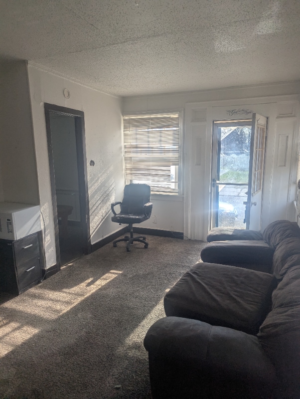 Photo - 2909 W Wyoming St