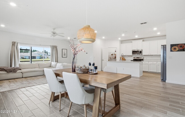 Photo - 9846 Lemon Balm Wy