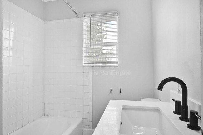 Photo - 1722 Beechwood Ave