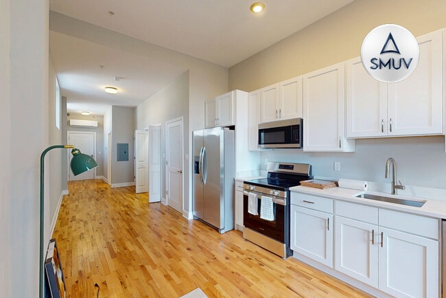 Building Photo - 100 West Lexington-406 Unit 406 Rental