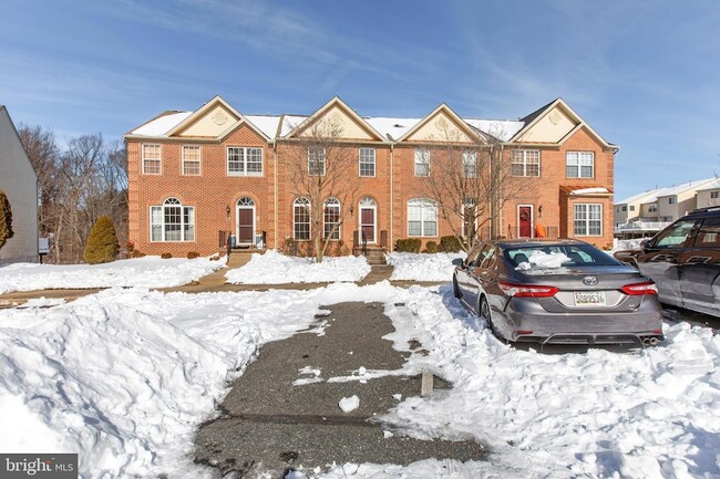 Photo - 618 Berwick Ct