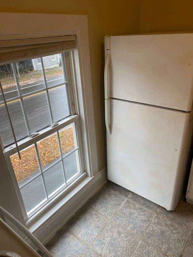 Photo - 40 State St Unidad Charming One Bedroom