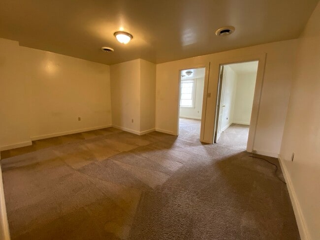 Photo - Stunning Two Bedroom Apartment with Ample ... Unit 3528#3