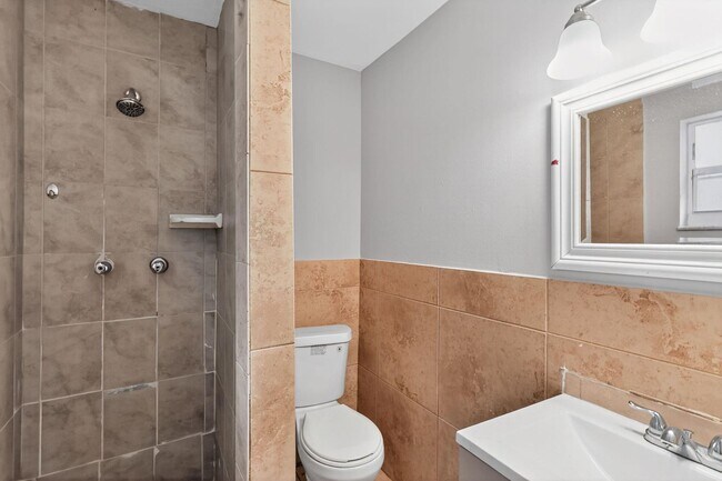 Photo - 4810 NW 19th St