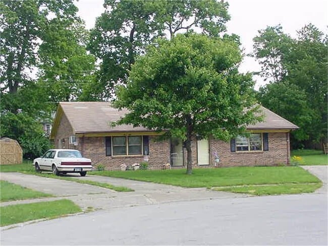 Building Photo - 310 Garden Park Dr Rental