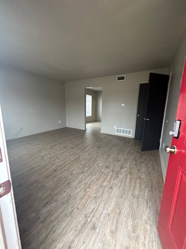 Photo - 1905 W Nettleton Ave Unidad 1905 A