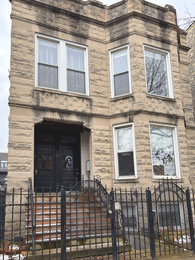 Photo - 835 N Damen Ave Apartments Unit 2nd floor