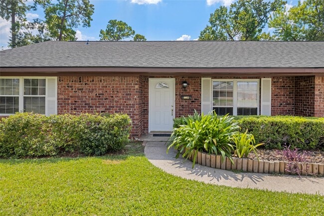 Photo - 10055 Westview Dr