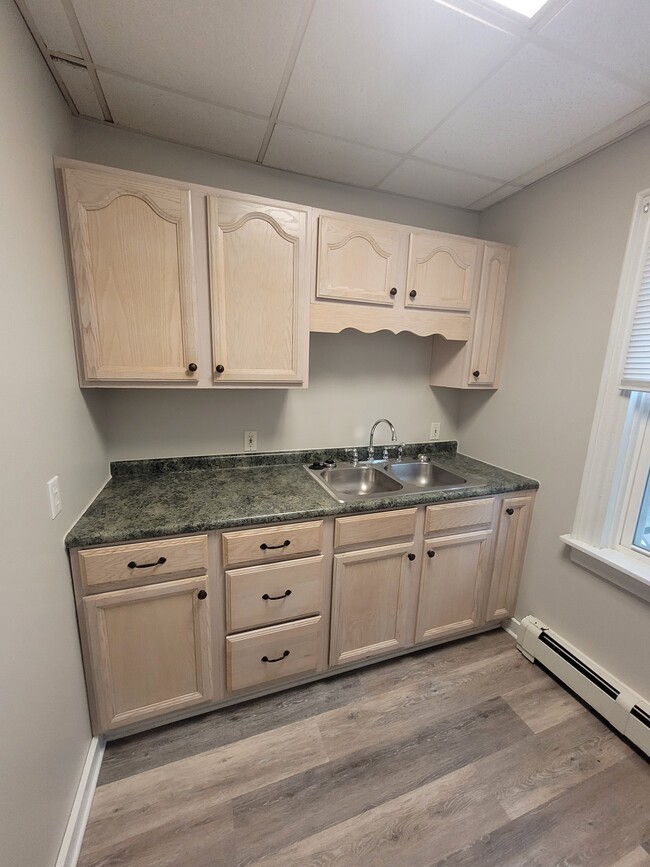 Photo - 225 Pleasant St Unit 1