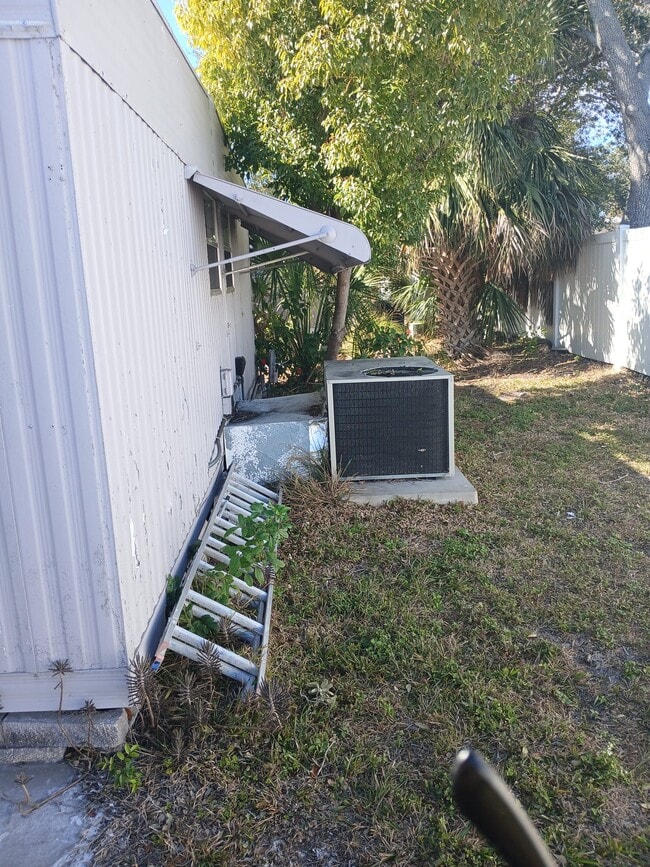 Photo - 2505 E Bay Dr