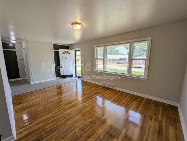 Photo - 9418 Pattonwood Dr