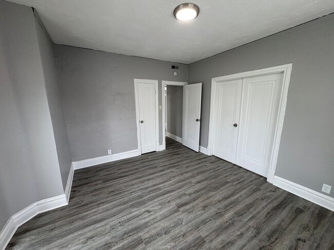 5345-49 Cabanne