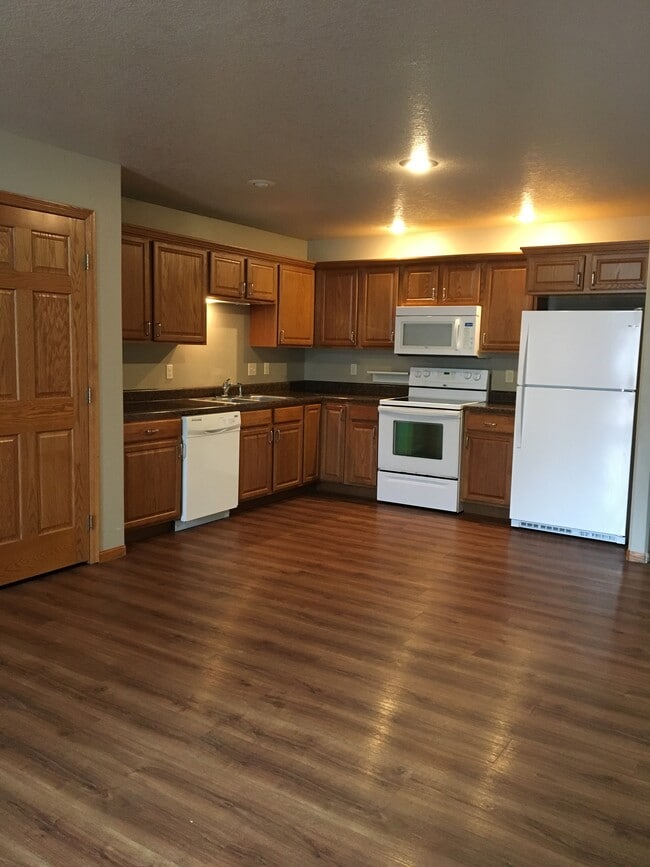 Photo - 301 E 5th St Apartments Unit 107