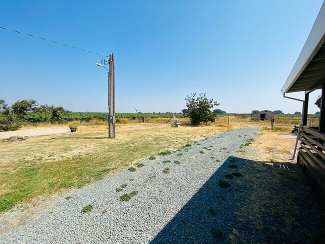 Photo - Cute Country Home on 1 Acre!