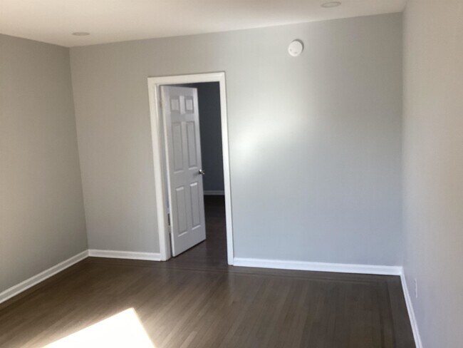 Photo - 422 Avenue C