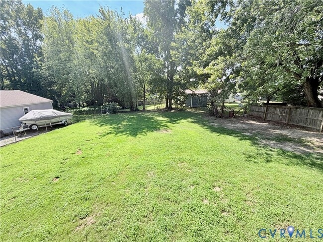 5835 Huntingcreek Dr