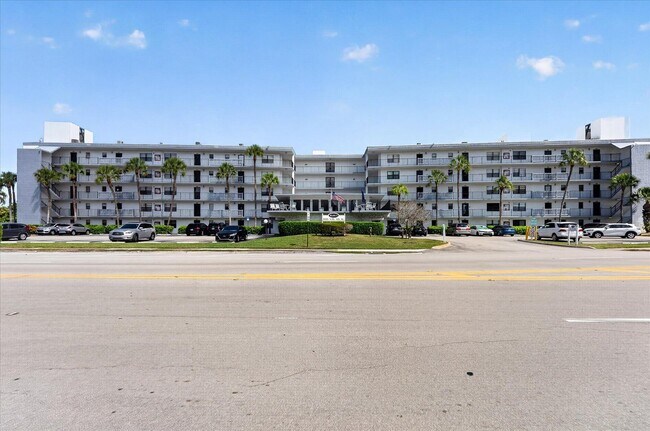 9235 SW 8th St