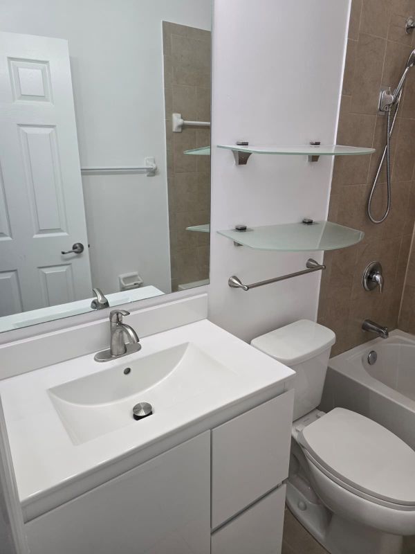 Photo - 134 SE 28th Ter