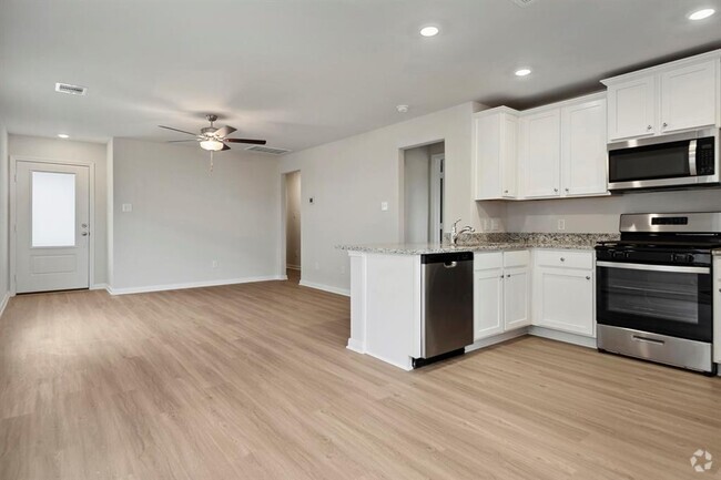 Building Photo - 16453 Blossom Grv Dr Rental