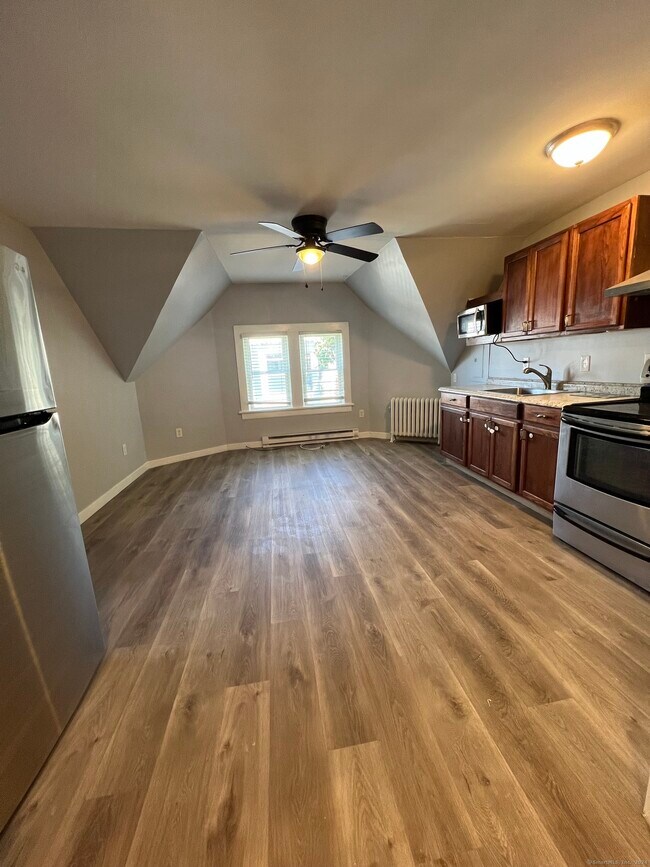 Photo - 15 Huntington St Unit 6