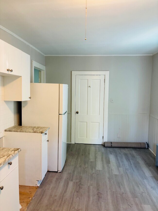 232 Glen Cove Ave