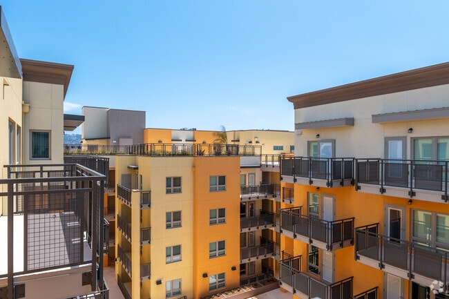 Building Photo - Terraces at Nevin Rental