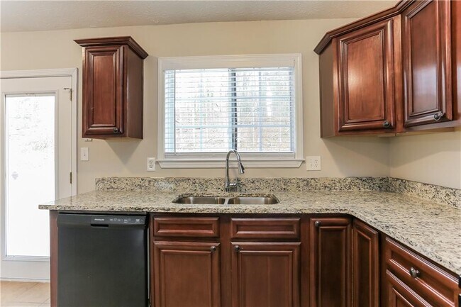 Photo - 4981 Galbraith Cir