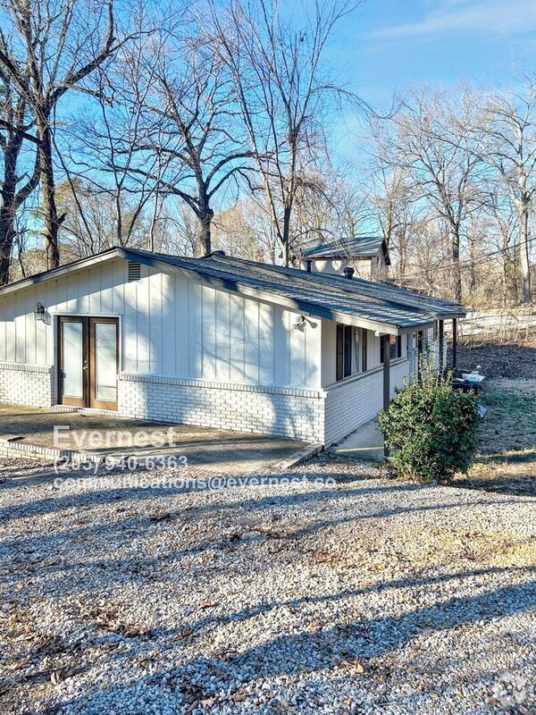 Building Photo - 217 Hilltop Rd Rental